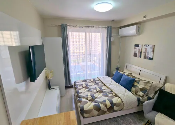 Comfort & Style Pool View With Balcony Bed & Breakfast 3*